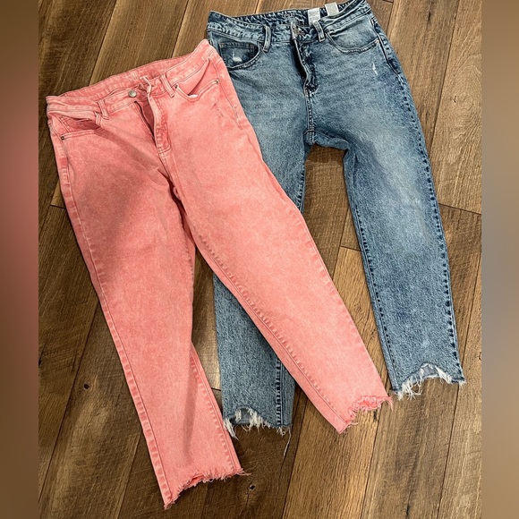 Time&Tru raw hem mid rise jeans- size 8(both pairs) - Picture 3 of 4